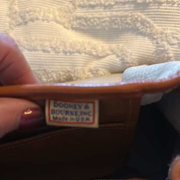 Dooney Bourke hand bag - Picture 9 of 14